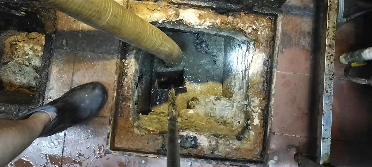 利津污水池清理一般都有毒气，怎么预防中毒呢？